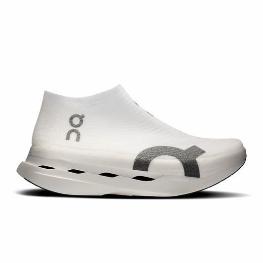 LightSpray Cloudboom Strike - White/Black | On United States