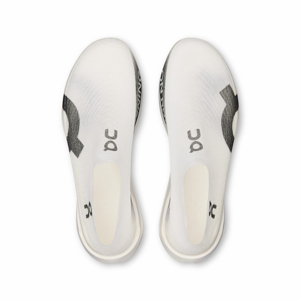 LightSpray Cloudboom Strike - White/Black | On United States