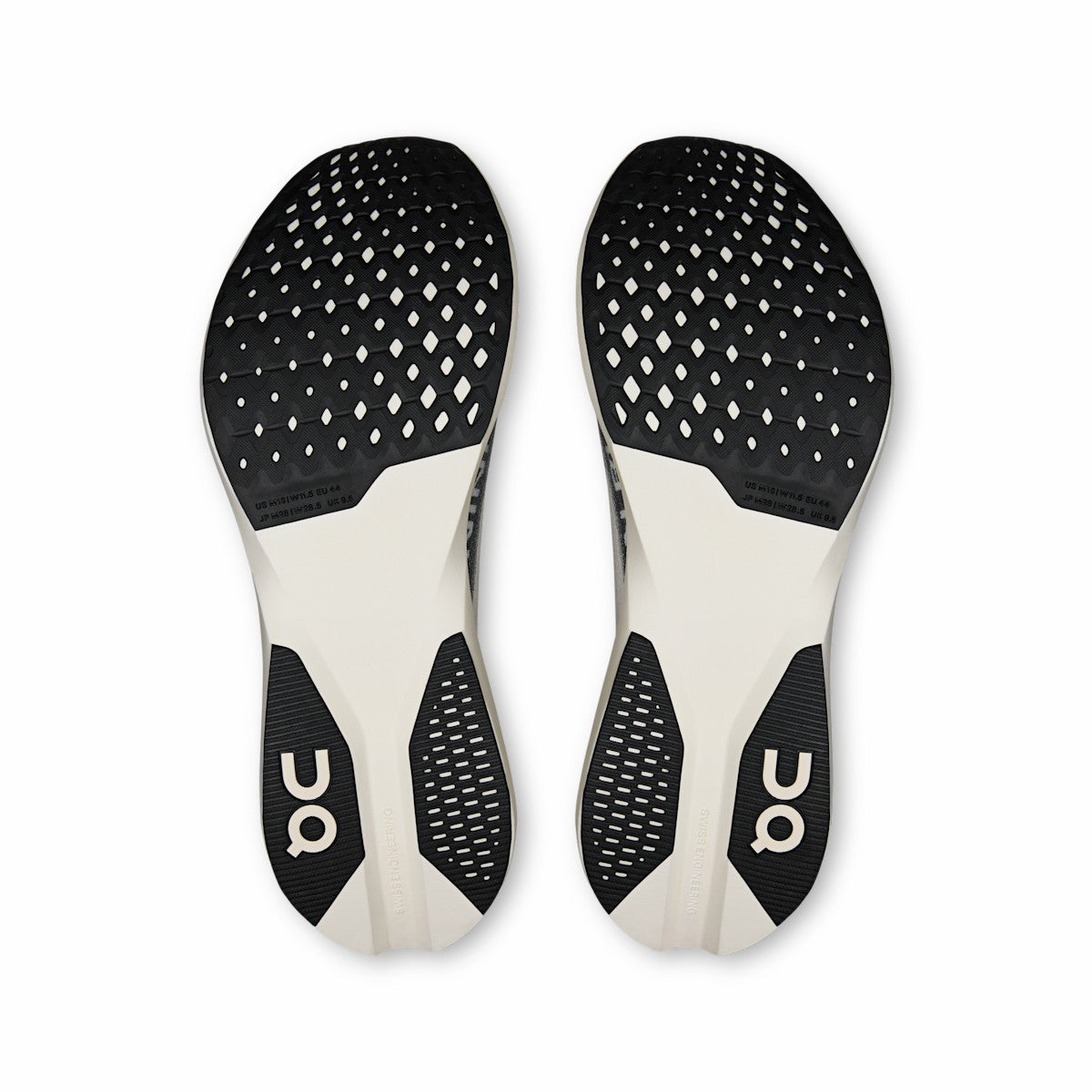 LightSpray Cloudboom Strike - White/Black | On United States