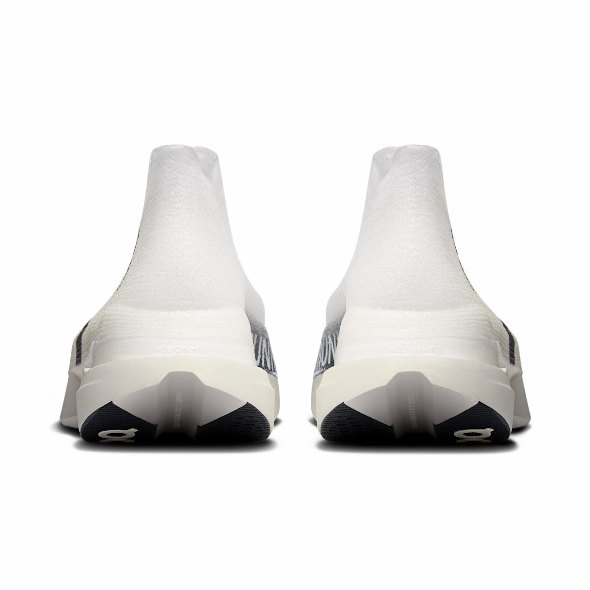 LightSpray Cloudboom Strike - White/Black | On United States