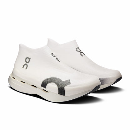 LightSpray Cloudboom Strike - White/Black | On United States