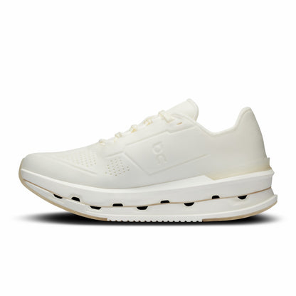 Women's Cloudrise Cyclon - Undyed | On United States
