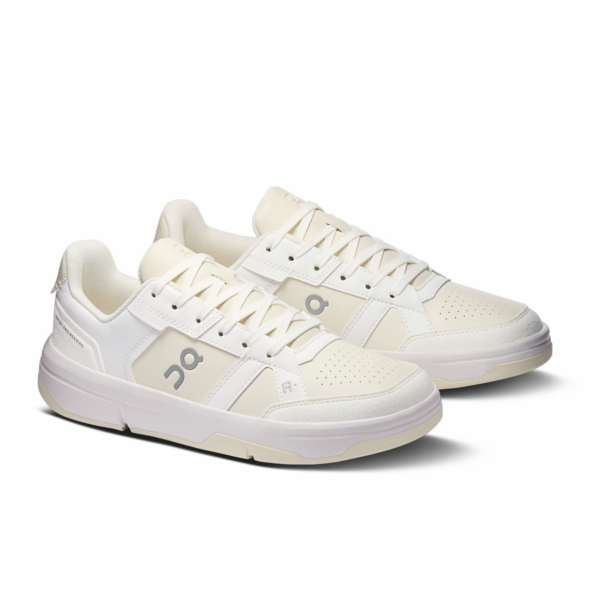 Women's THE ROGER Clubhouse - White/Dew | On United States