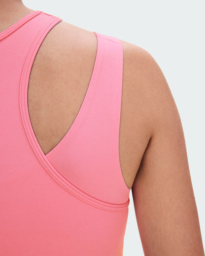 Women's Studio Asymmetric Crop - Magnolia | On United States