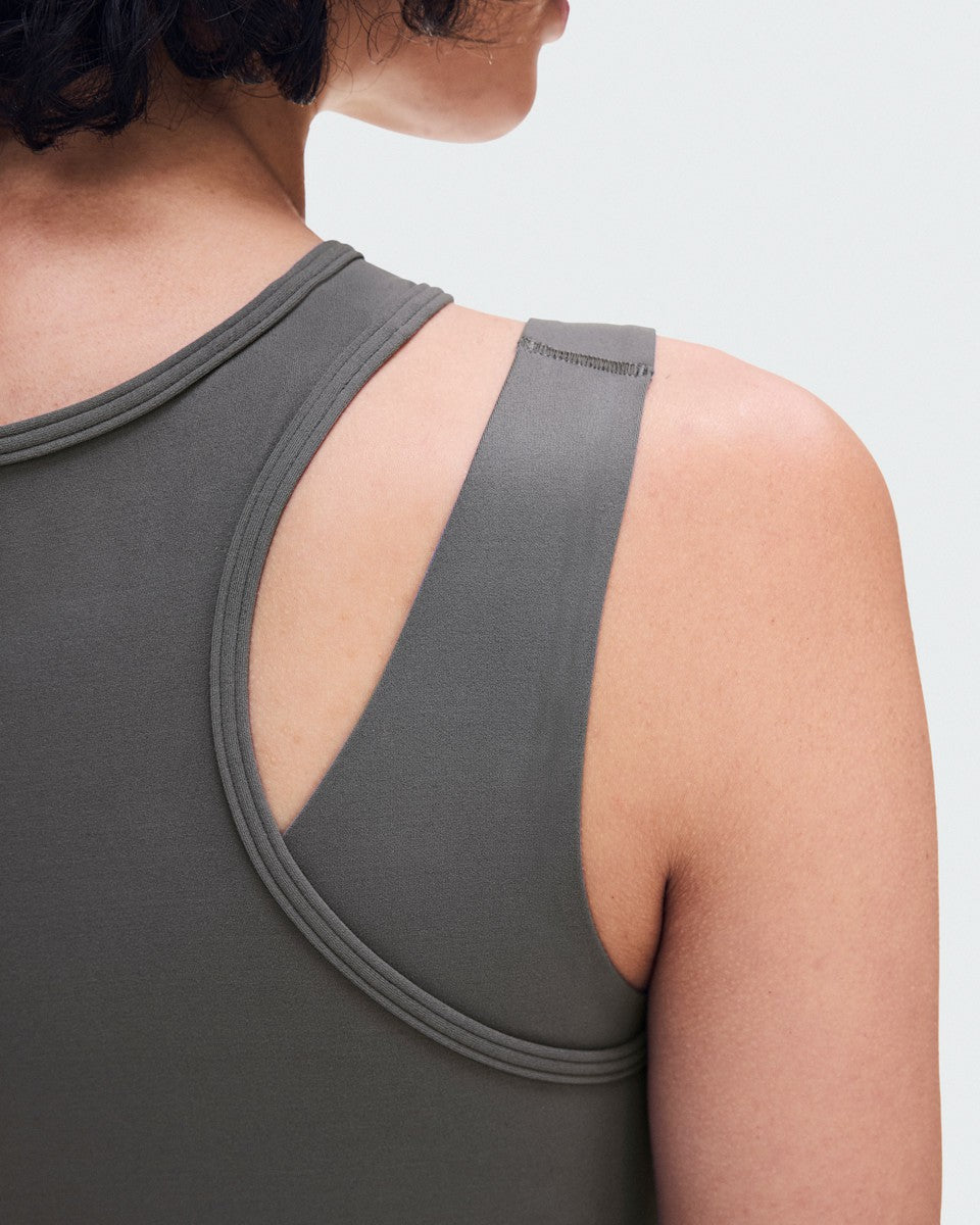 Women's Studio Asymmetric Crop - Ember | On United States