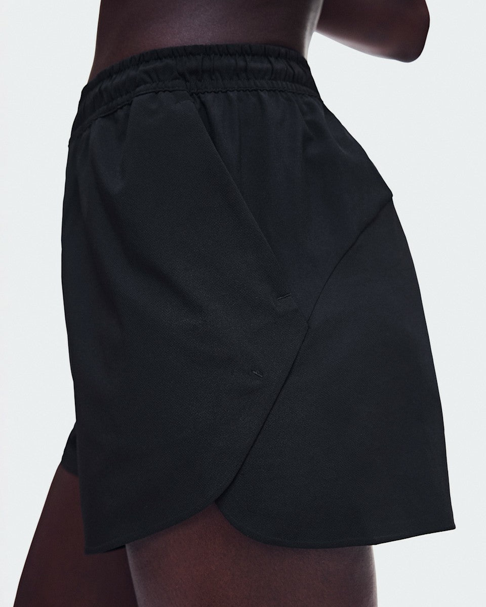 Women's Train Shorts 3" - Black | On United States