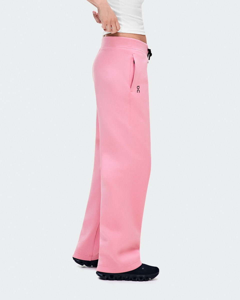 Women's Focus Tech Sweatpants - Magnolia | On United States
