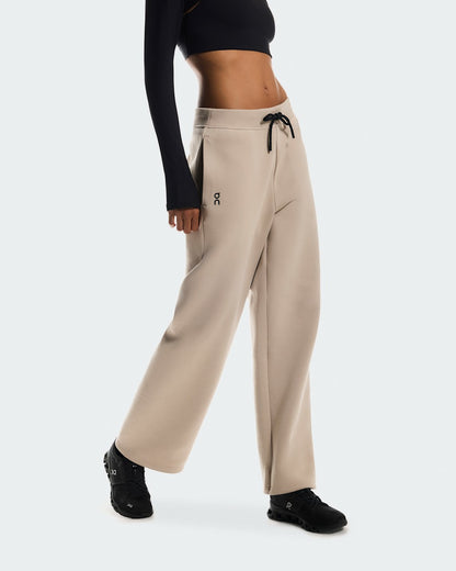 Women's Focus Tech Sweatpants - Desert | On United States