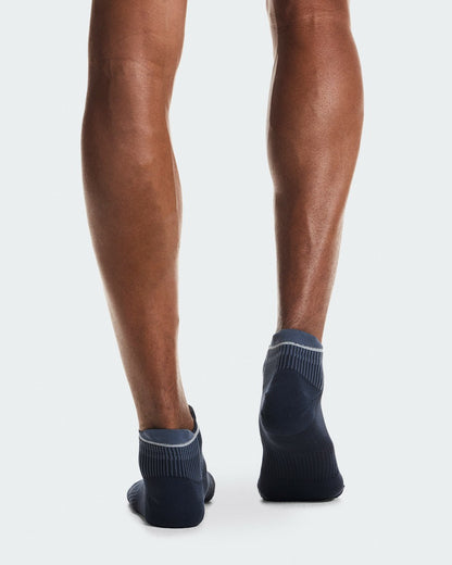 Performance Run Sock Low - Navy/Navy | On United States