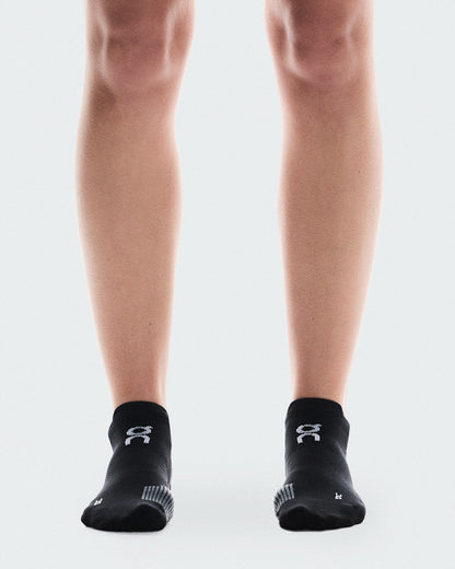 Performance Run Sock Low - Black/Eclipse | On United States