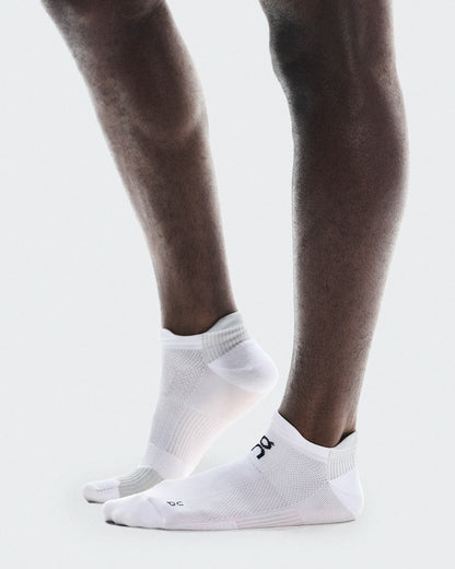 Performance Run Sock Low - White/Glacier | On United States