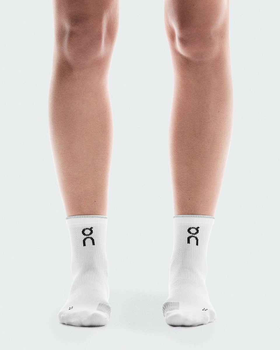 Performance Run Sock Mid - White/Glacier | On United States