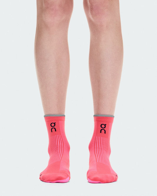 Elite Run Sock Mid - Camellia/Azalea | On United States