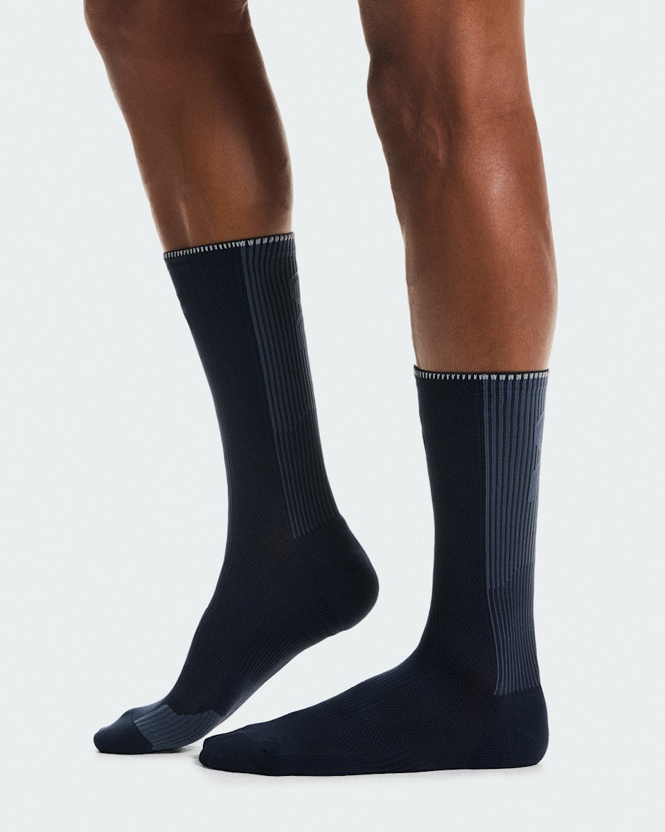 Performance Run Sock High - Navy/Navy | On United States