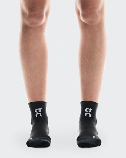 Core Run Sock Mid 2P - Black | On United States