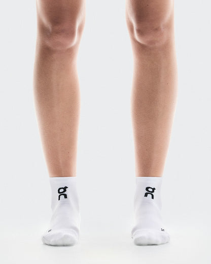 Core Run Sock Mid 2P - White | On United States