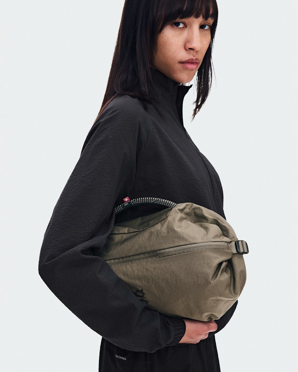 Sling Pack 9L - Olive/Black | On United States