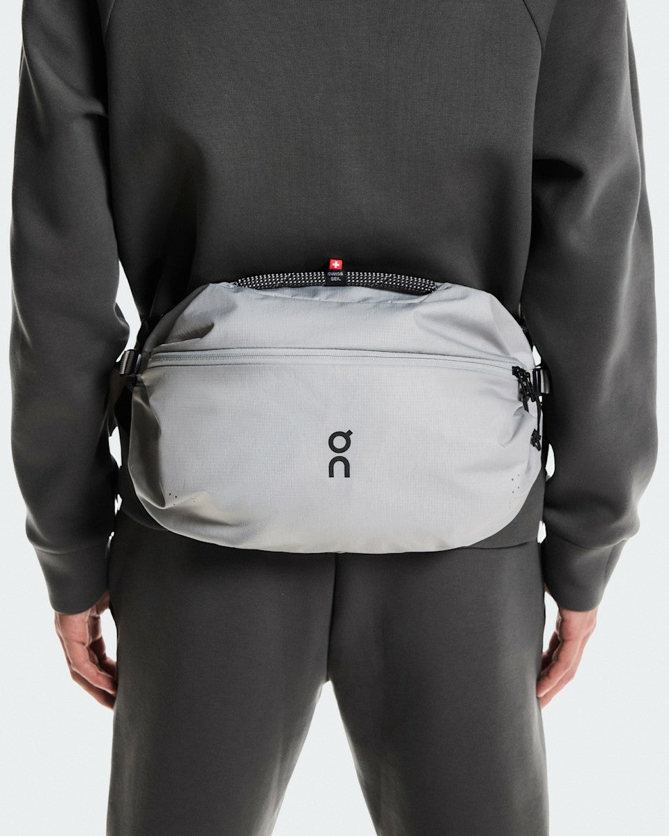 Sling Pack 9L - Glacier/Black | On United States