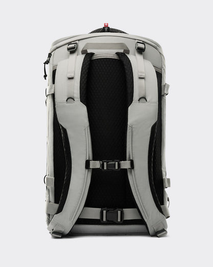 Speed Pack 30L - Glacier/Black | On United States