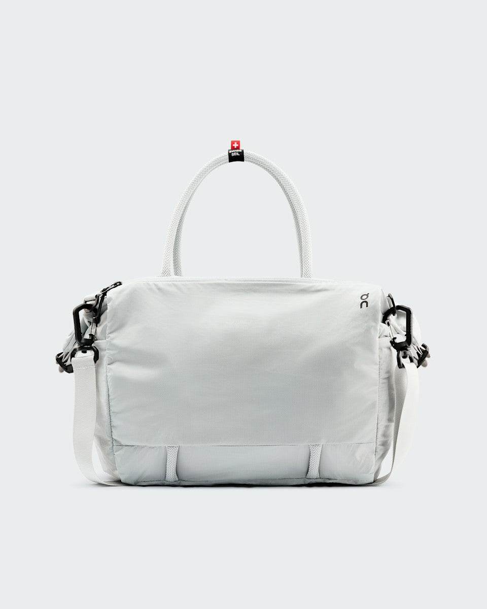 Track Pack 35L Lite - Glacier | On United States
