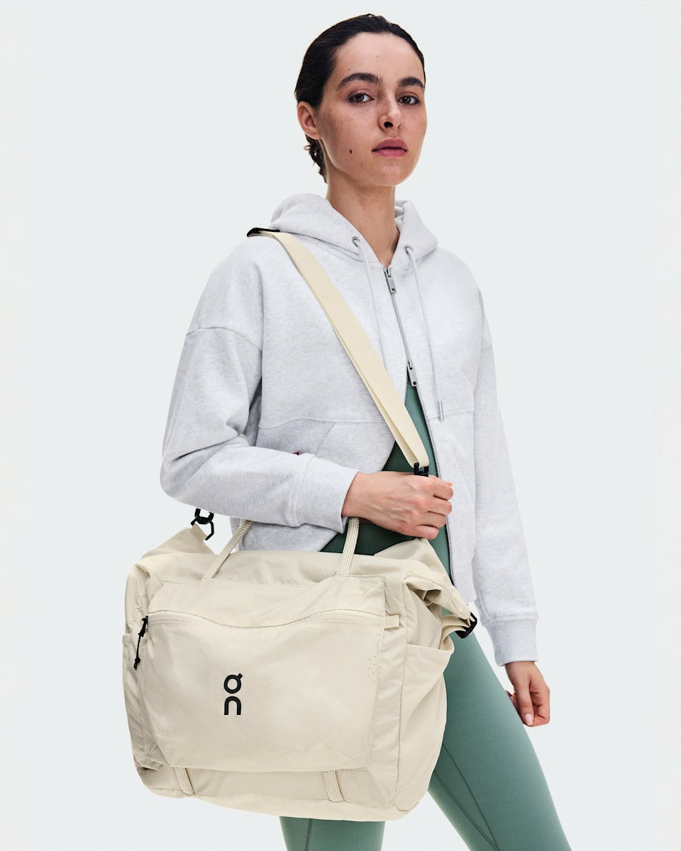 Track Pack 35L Lite - Cream | On United States