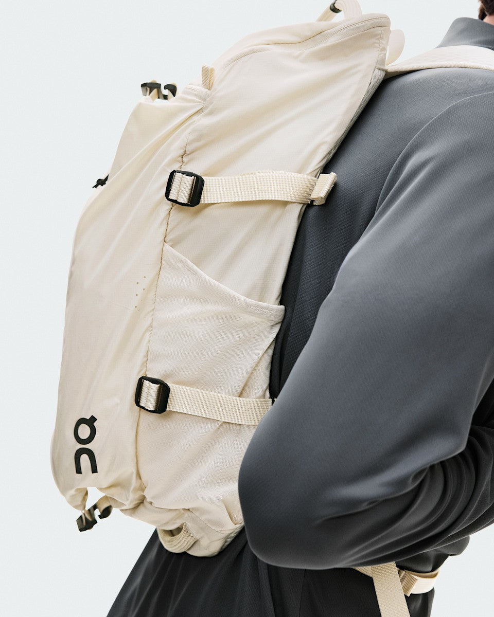 Speed Pack 18L Lite - Cream | On United States