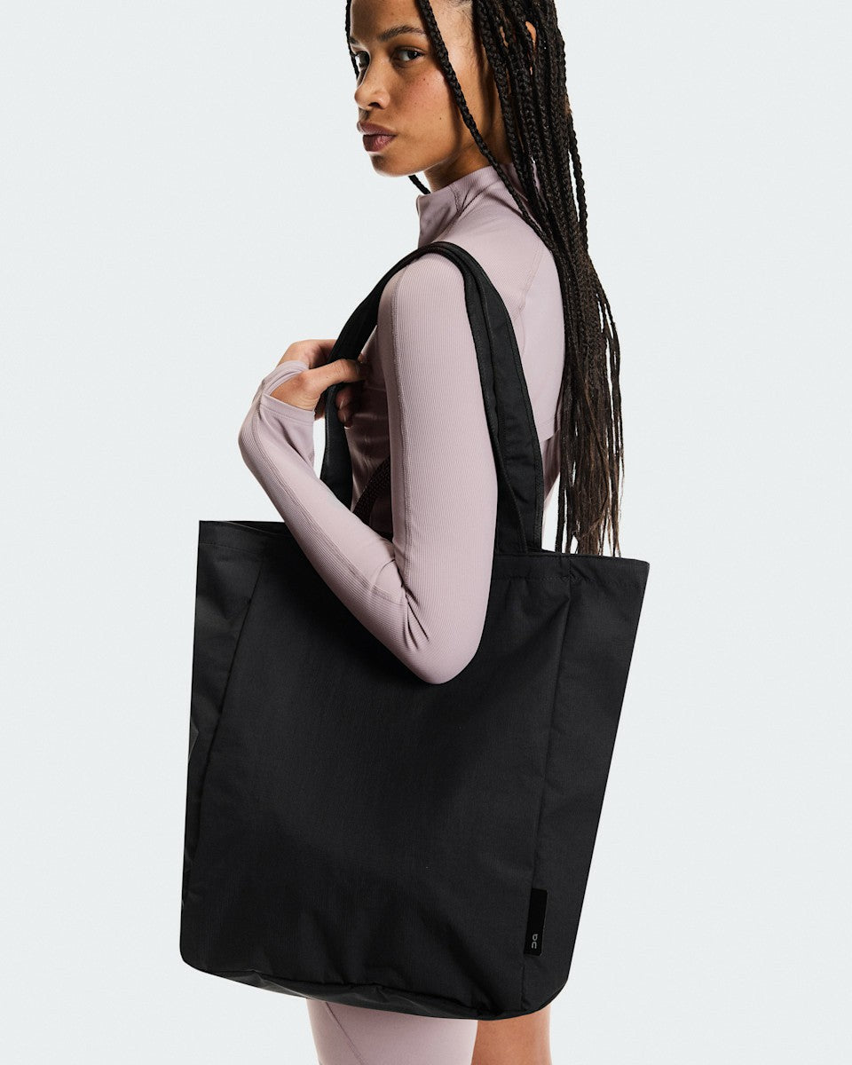 Tote Pack 25L - Black | On United States