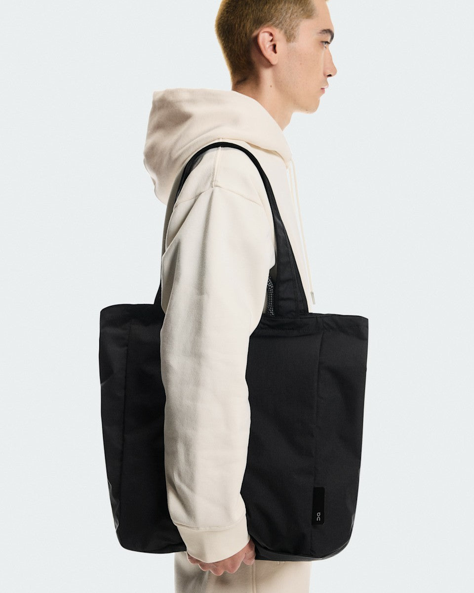 Tote Pack 25L - Black | On United States