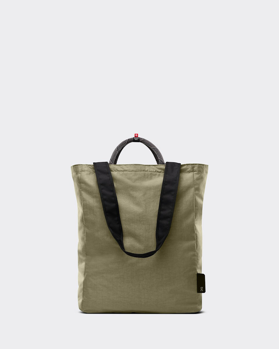 Tote Pack 25L - Olive/Black | On United States