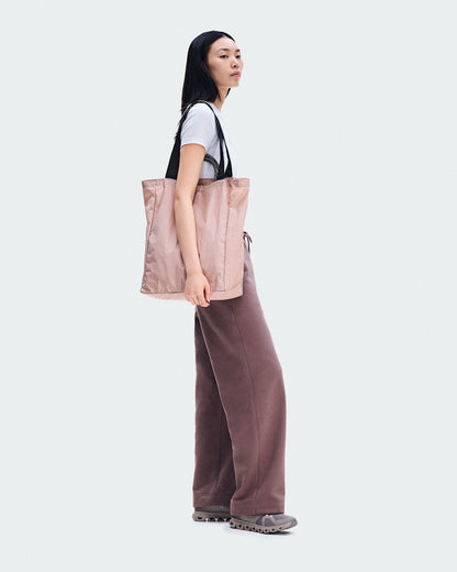 Tote Pack 25L - Biscuit/Black | On United States