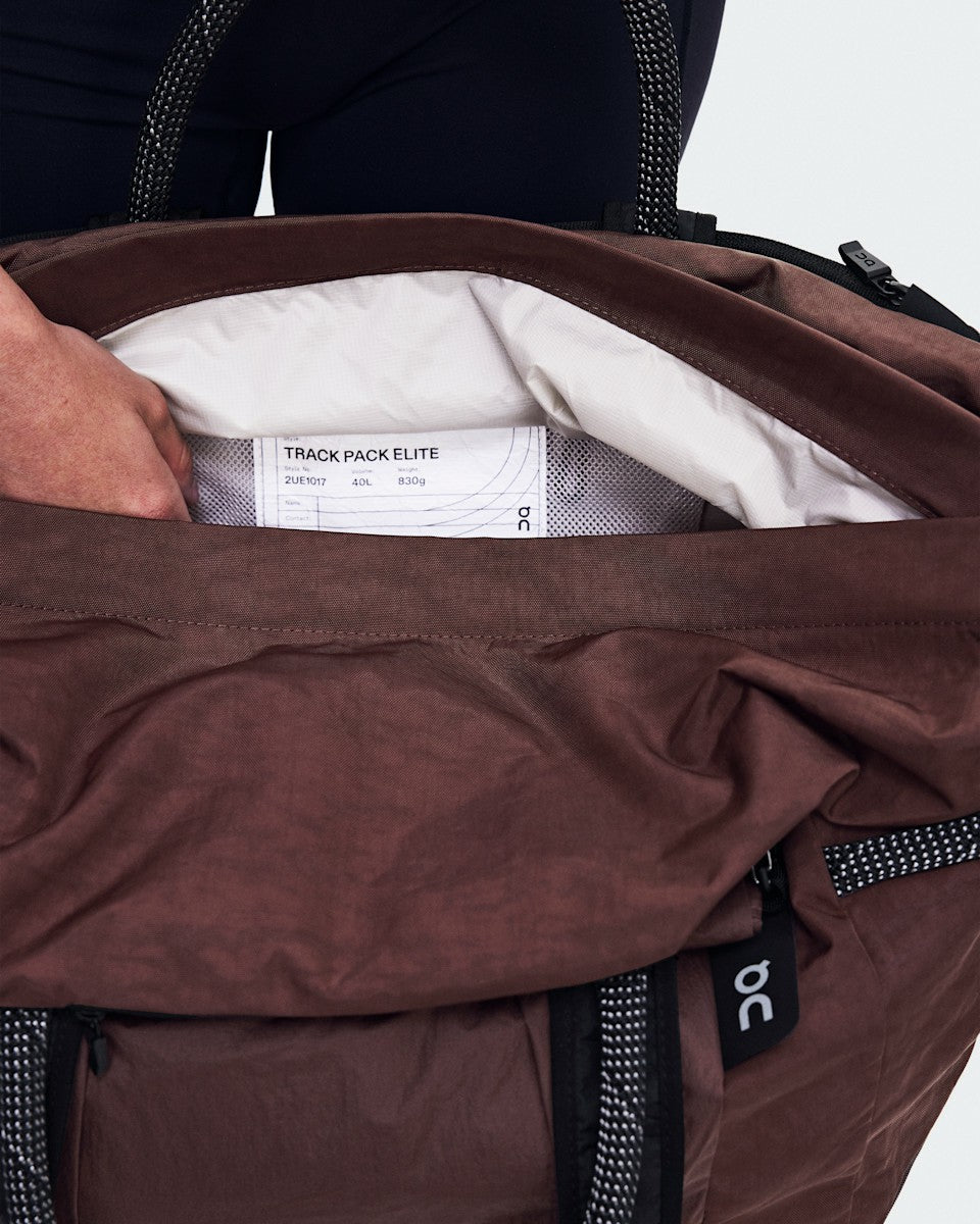Track Pack 40L Elite - Cacao/Black | On United States