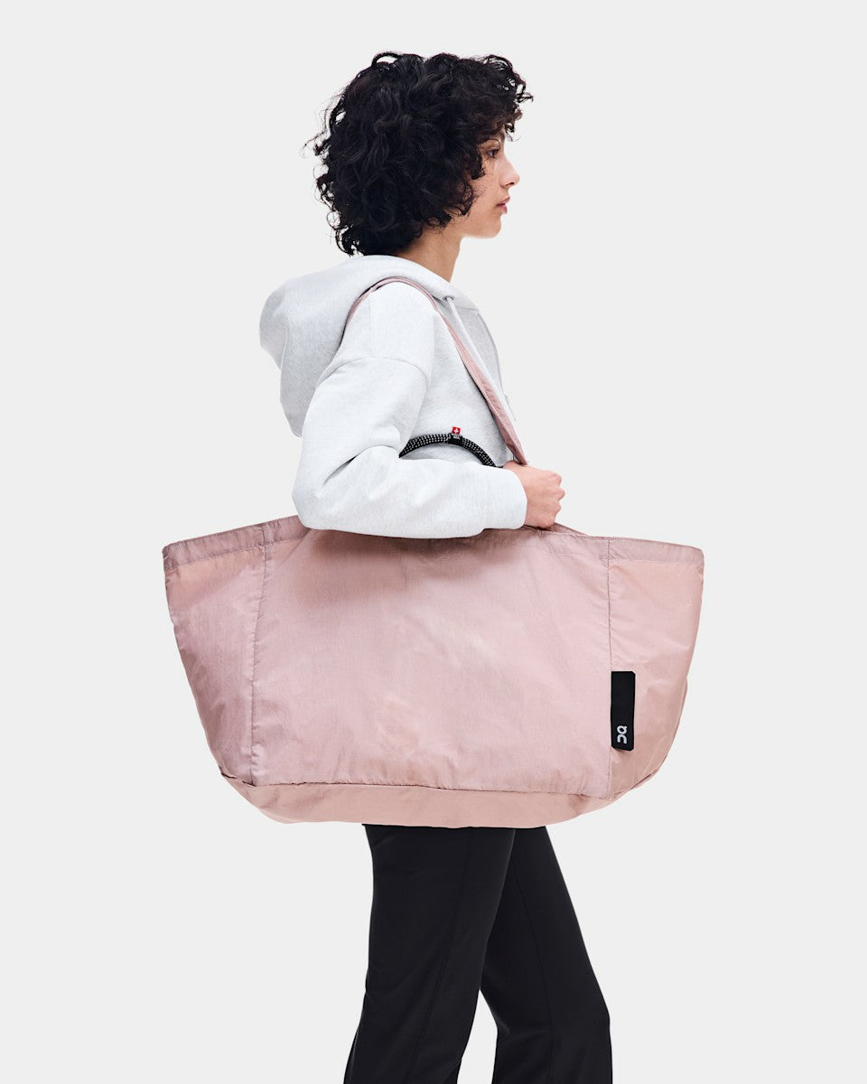 Cargo Pack 60L - Biscuit | On United States