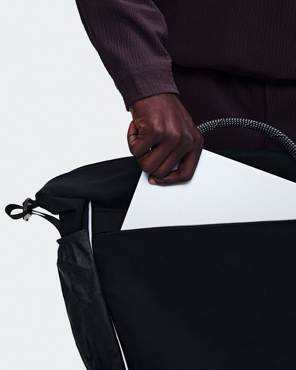 Court Pack 40L - Black | On United States