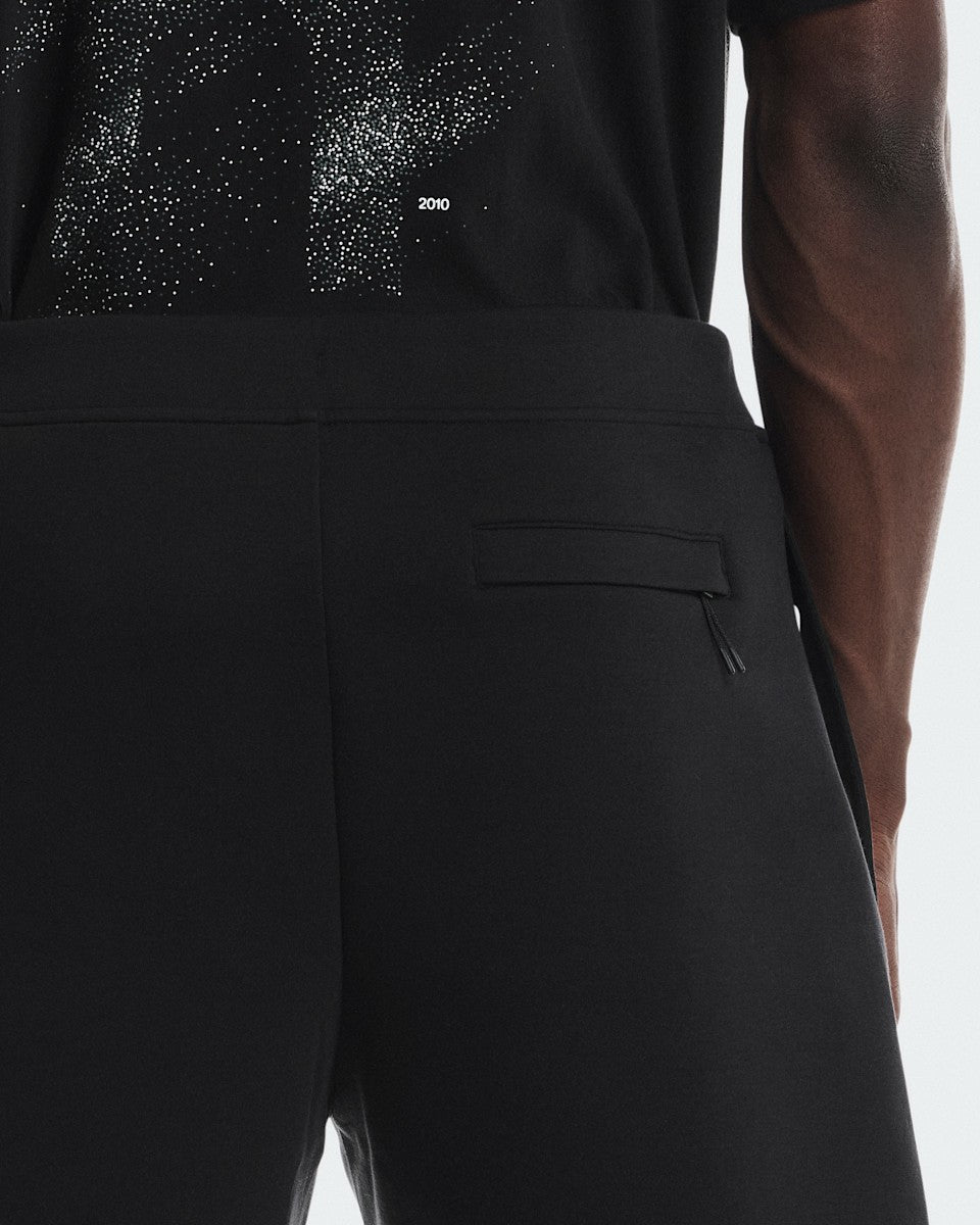 Men's Focus Tech Shorts - Black | On United States