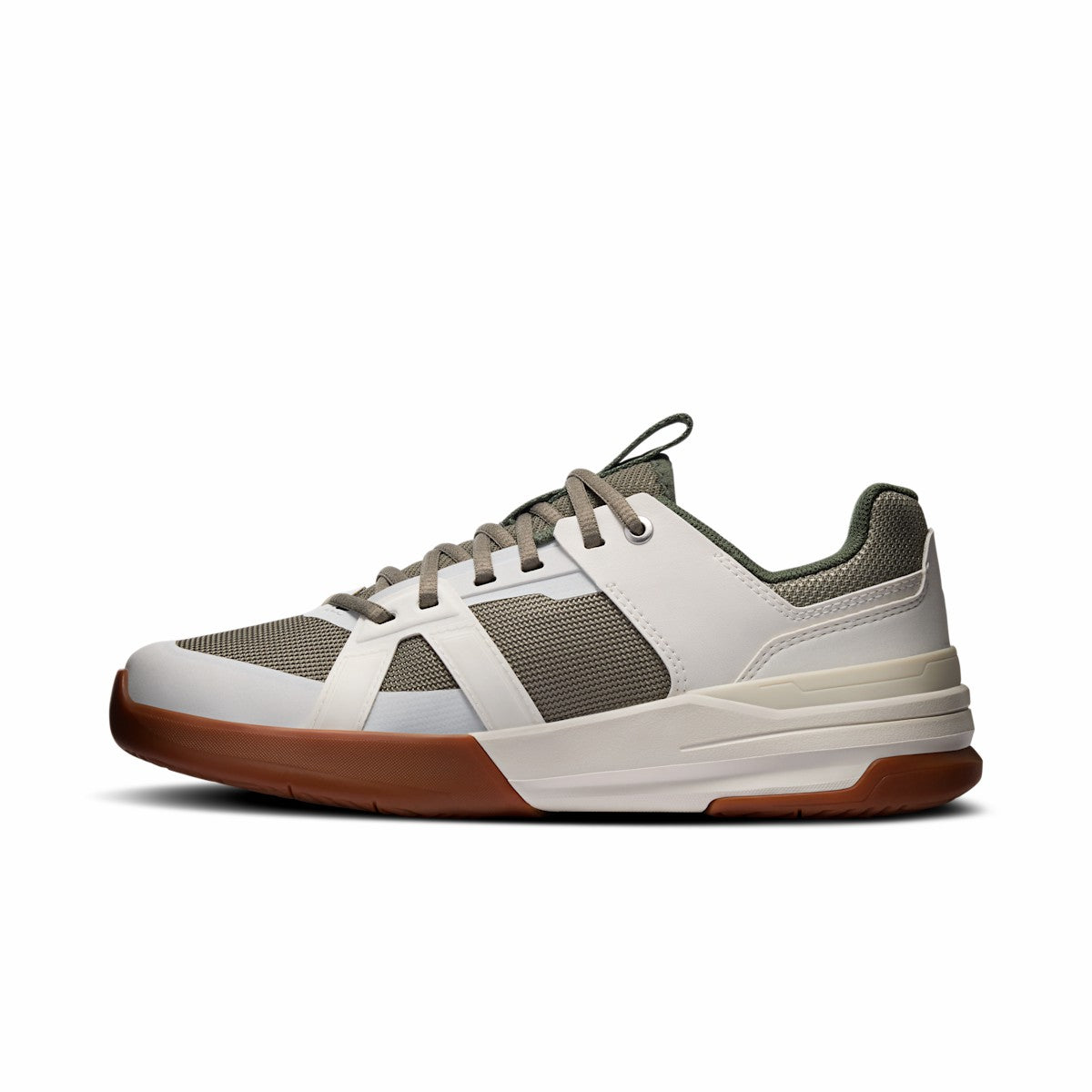 THE ROGER Clubhouse Pro Youth for Youth - Ivory/Olive | On United States