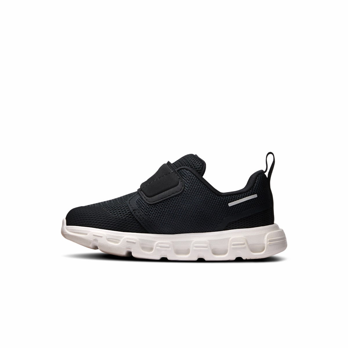 Cloud Dash - Black/White | On United States