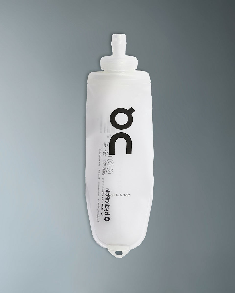 Soft Flask 500ml - Translucent/Black | On United States